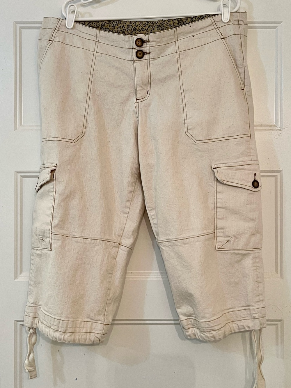 Cream Beige Cargo Capris Pants
